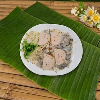 Steamed Rice Paper with Ground Pork & Pork Roll (Bánh Cuốn Thịt Chả Lụa)