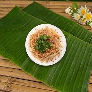 Steamed Rice Cake with Shredded Pork (Bánh Bèo Bì)