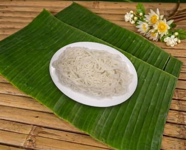 Thêm Đĩa Bún (Extra Rice Vermicelli).