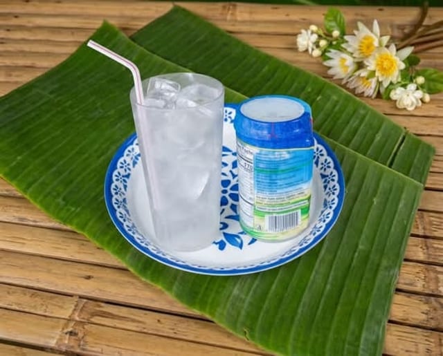 Coconut Juice (Nước Dừa).