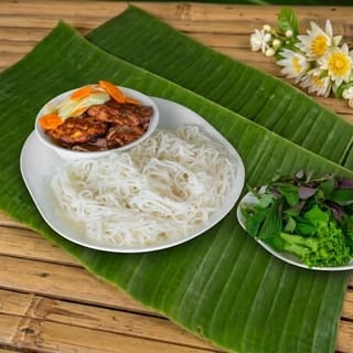 Hà Nội Style BBQ Pork with Rice Vermicelli (Bún Chả Hà Nội)