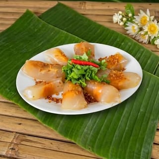 Steamed Tapioca Dumpling Filled with Pork Belly & Shrimp (Bánh Bột Lọc)